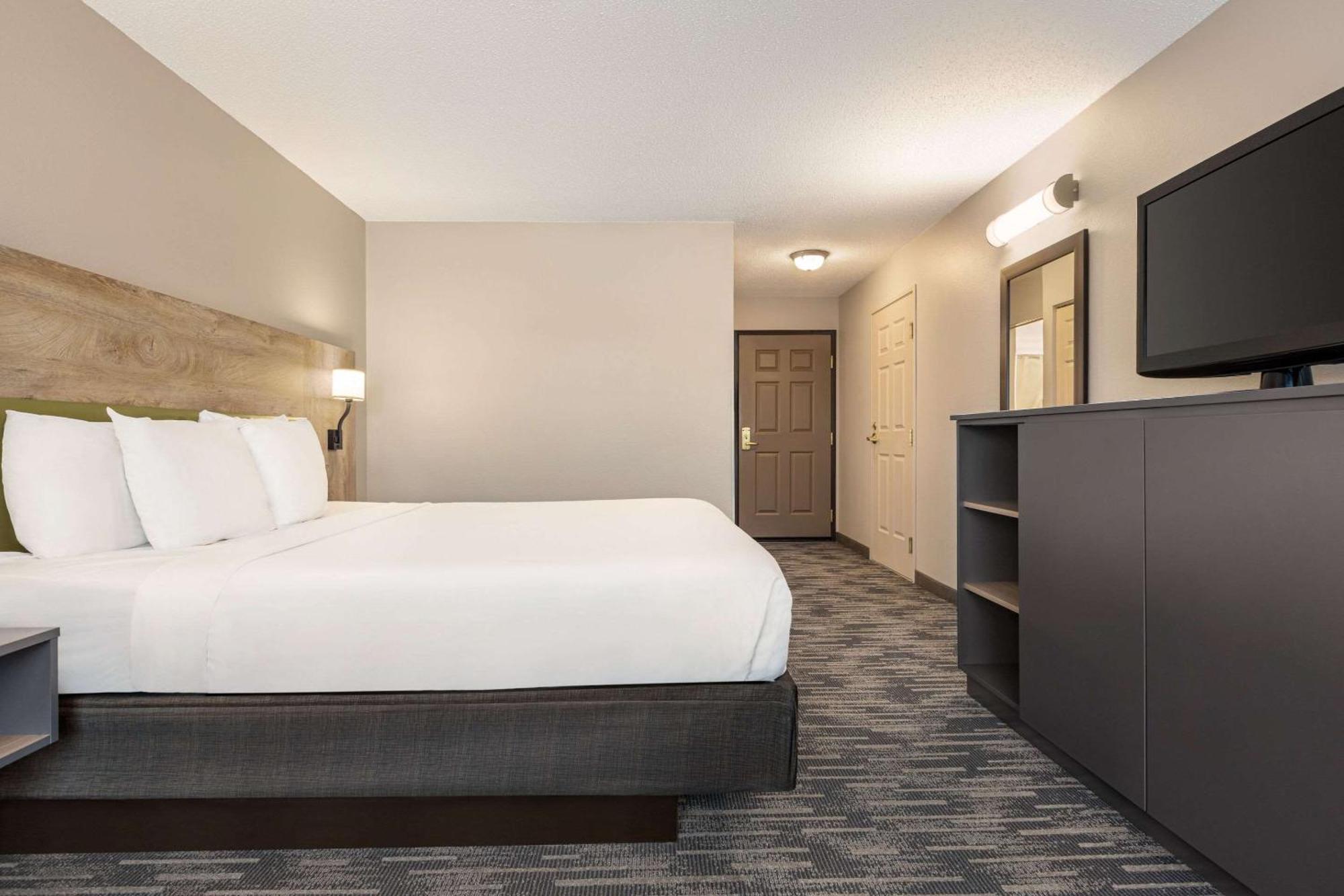 Country Inn & Suites By Radisson, St Cloud East, Mn Saint Cloud Zewnętrze zdjęcie