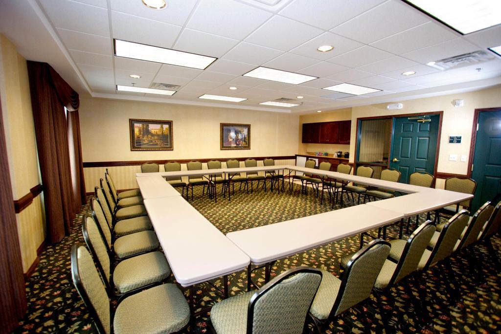 Country Inn & Suites By Radisson, St Cloud East, Mn Saint Cloud Zewnętrze zdjęcie
